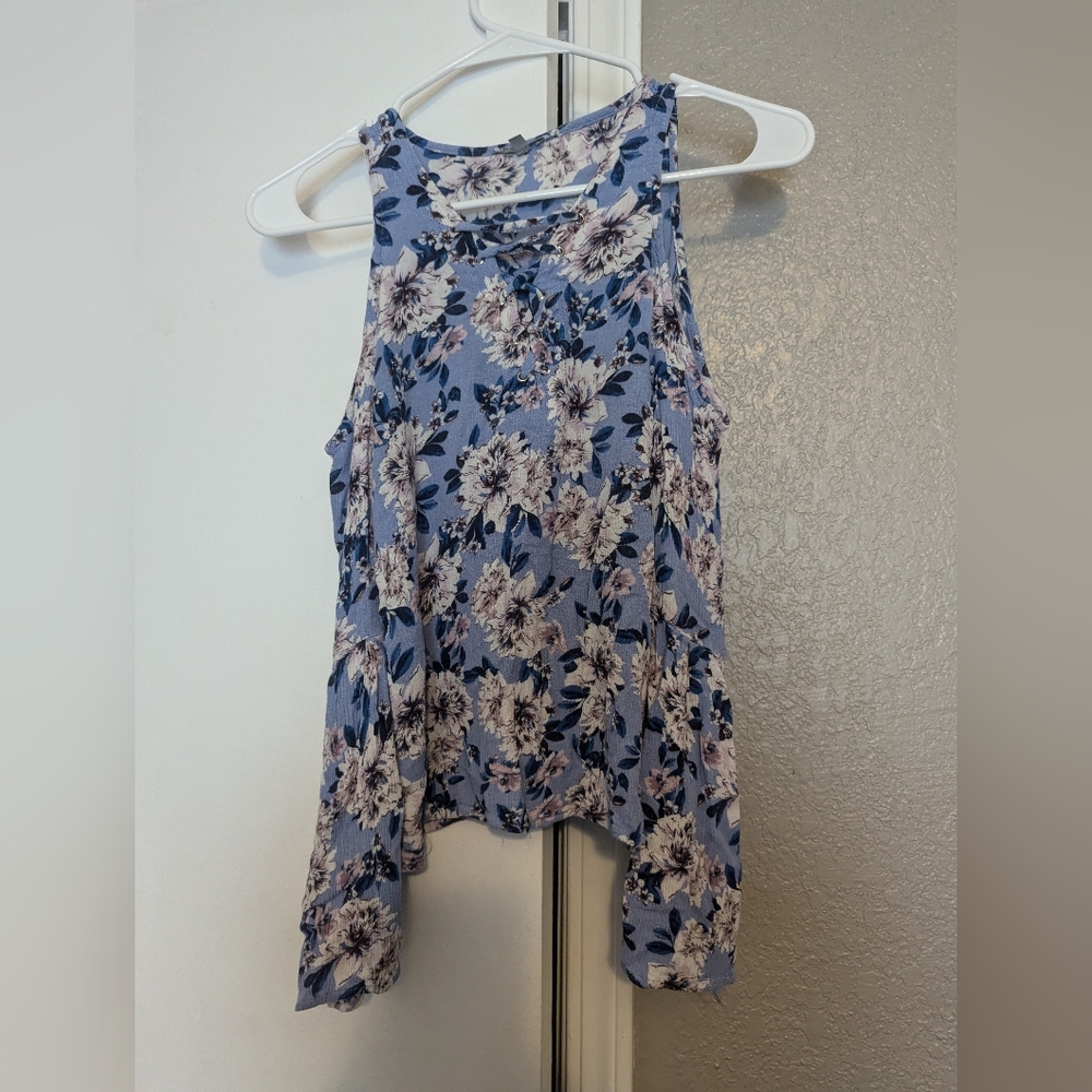 Women's open shoulder Charlotte Russe top XS
